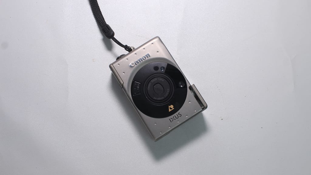Is it illegal to have a camera in a classroom – student using a camera to record lecture legally